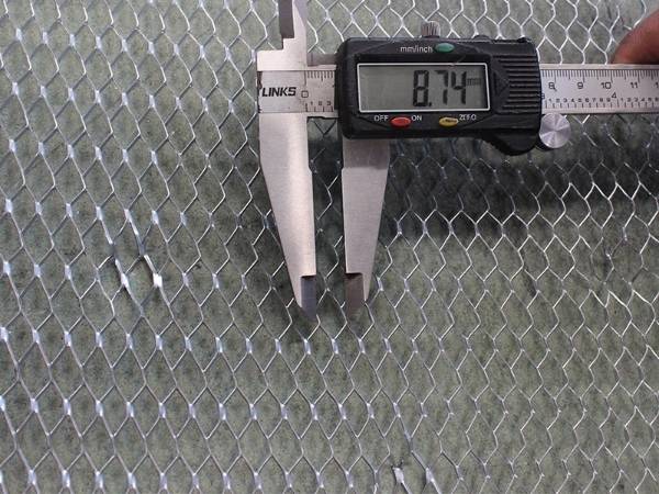 Expanded metal lath opening test
